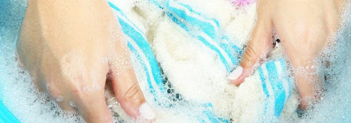 Tips Basuh Baju Bayi Kekal Bersih Wangi